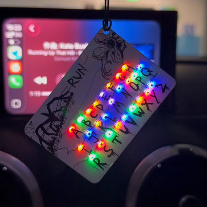 🎁Stranger Things Alphabet Light Keychain – RUN Card Light Pendant, 26 Letters LED Decor for Bags, Fridge, and Wall